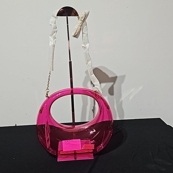 Purses - Picture 5 of 7